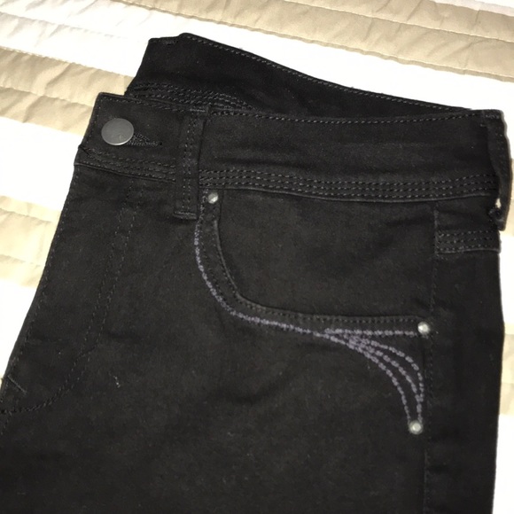 Black straight leg jeans - Picture 2 of 5